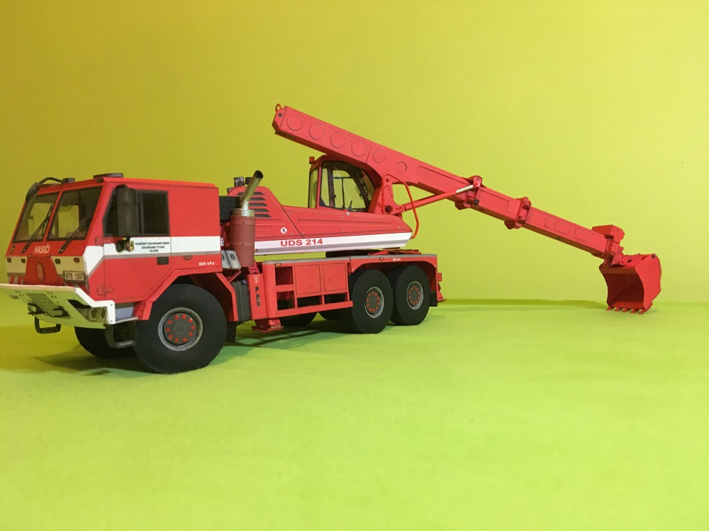 Tatra 815-7 6x6 UDS 214 (Plná velikost v novém okně) Tatra 815-7 6x6 UDS 214