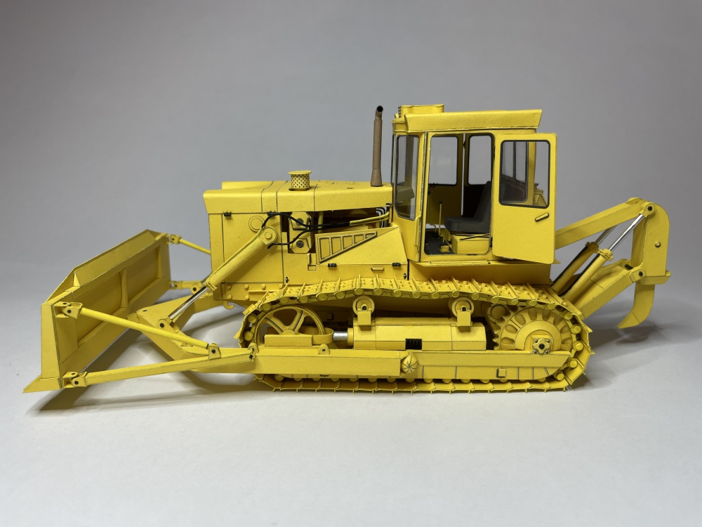 Dozer ČTZ T-130 (Plná velikost v novém okně) Dozer ČTZ T-130