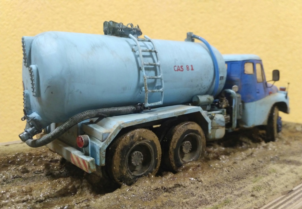 364574