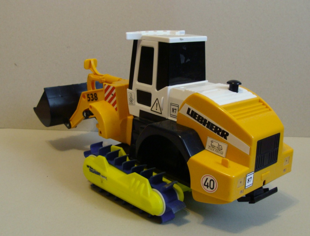 382158