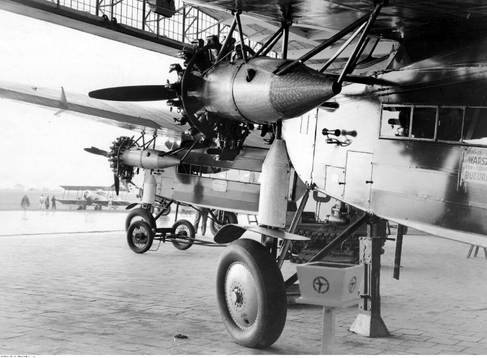 Fokker F. VIIb/3m (Plná velikost v novém okně) Fokker F. VIIb/3m