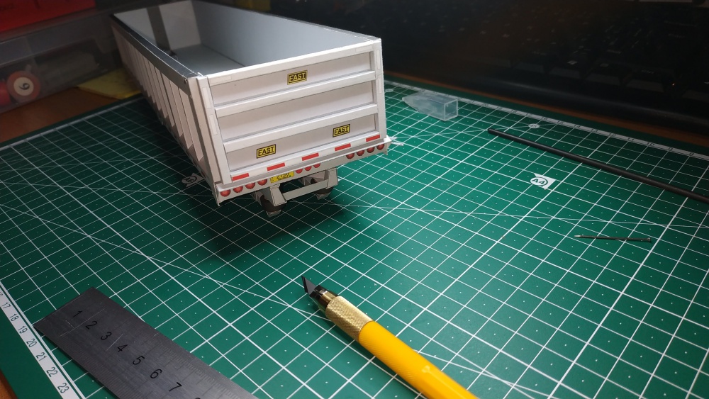 370545