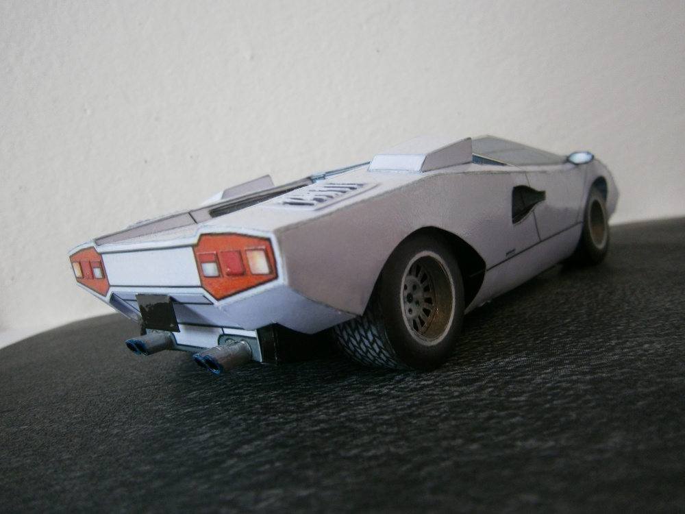 Lamborghini Countach LP400