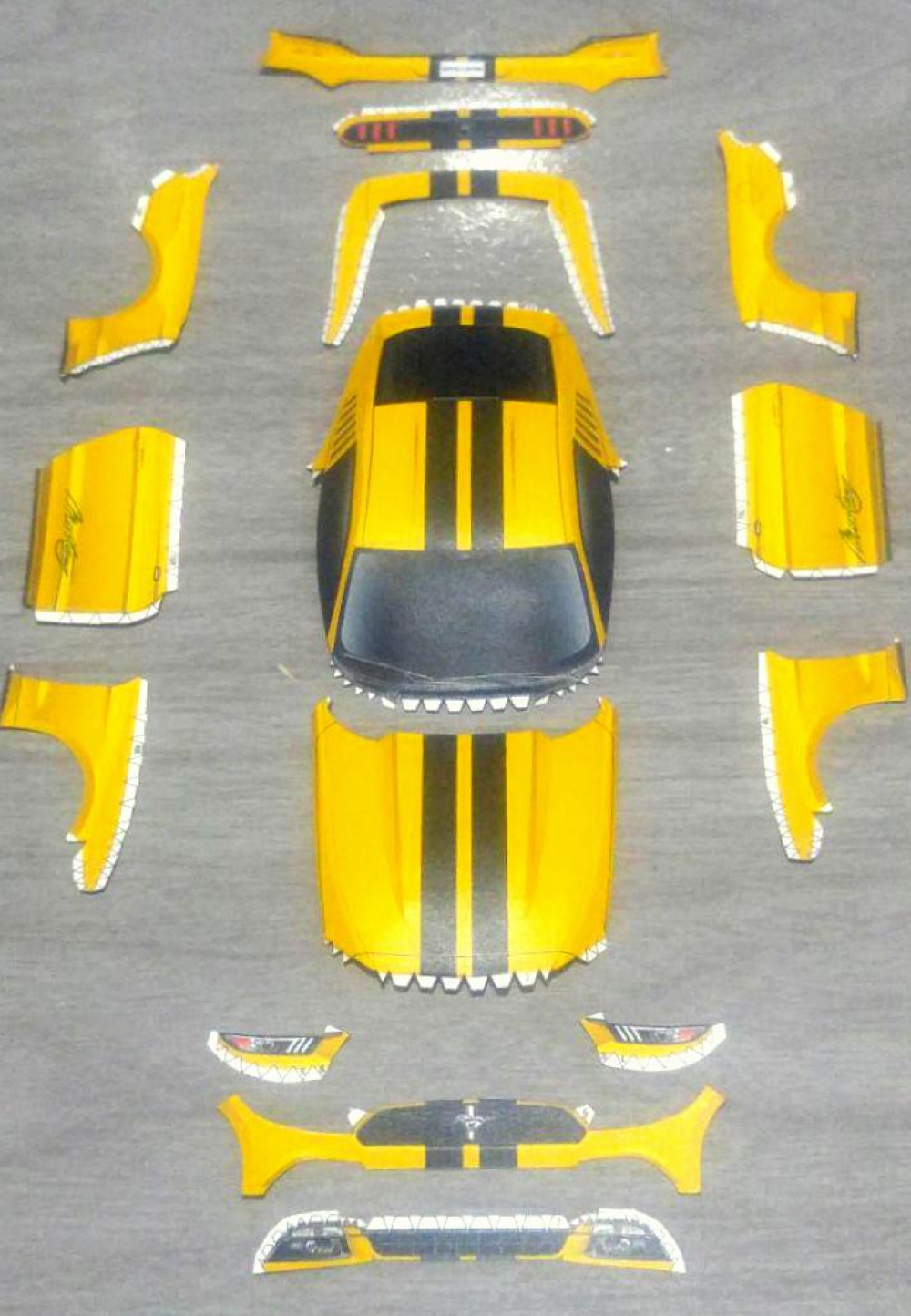 366045