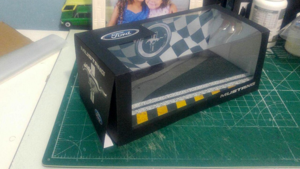 Ford Mustang 2015 (Plná velikost v novém okně) Ford Mustang 2015