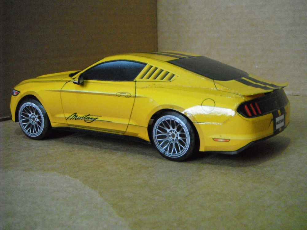 Ford Mustang 2015 (Plná velikost v novém okně) Ford Mustang 2015