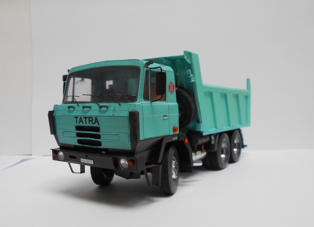 367076