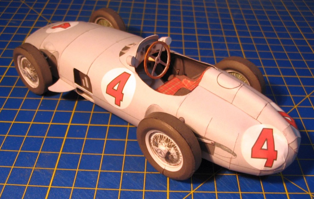Mercedes-Benz W196 (Plná velikost v novém okně) Mercedes-Benz W196