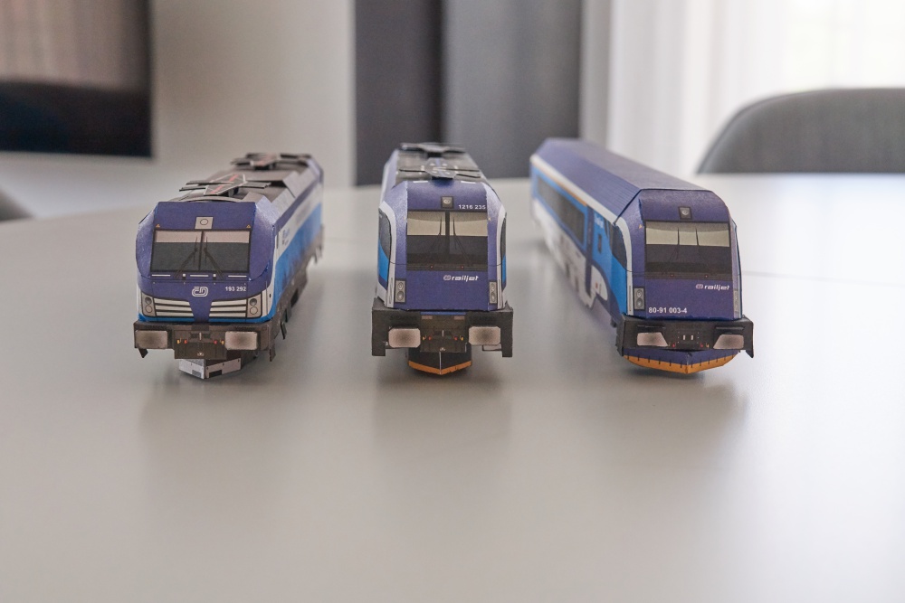Rychlíkové vlaky - Betexa 1:87 (Plná velikost v novém okně) Rychlíkové vlaky - Betexa 1:87