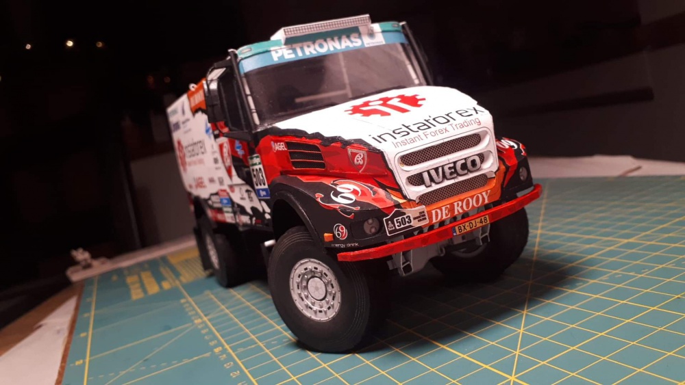 Iveco Powerstar Torpedo 2016 - A. Loprais (Plná velikost v novém okně) Iveco Powerstar Torpedo 2016 - A. Loprais