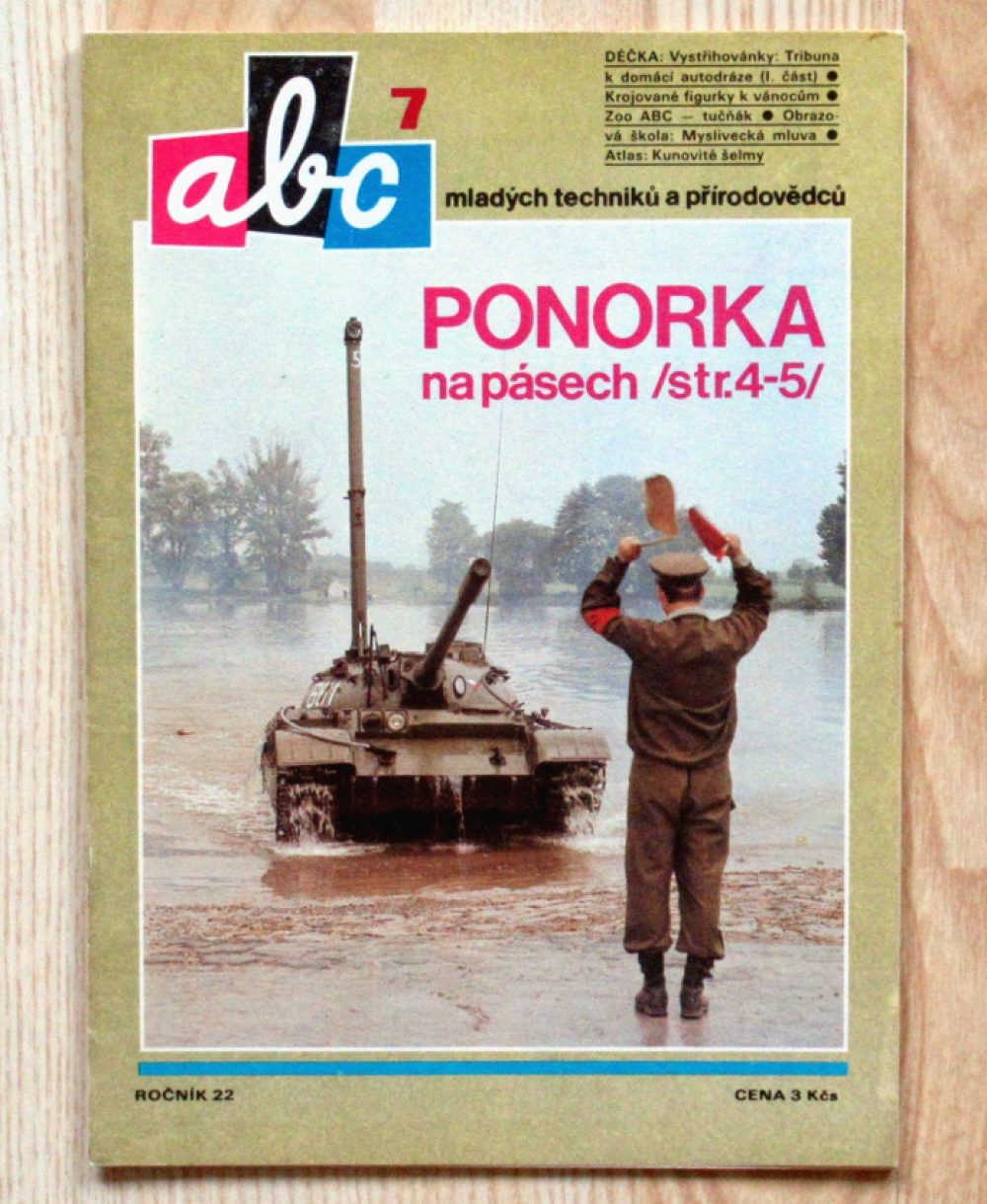 Krojované figurky R. Vykovského (Plná velikost v novém okně) Krojované figurky R. Vykovského