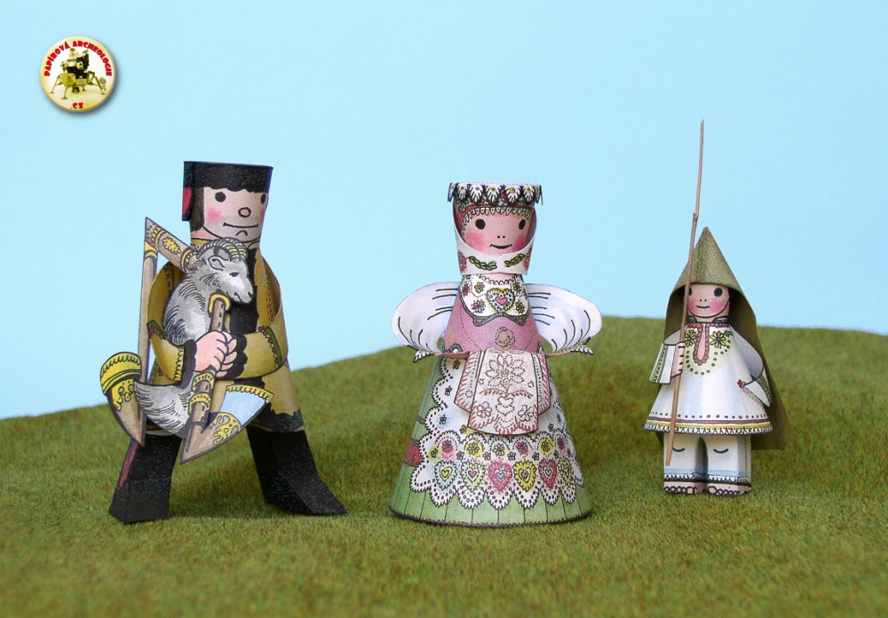 Krojované figurky R. Vykovského (Plná velikost v novém okně) Krojované figurky R. Vykovského