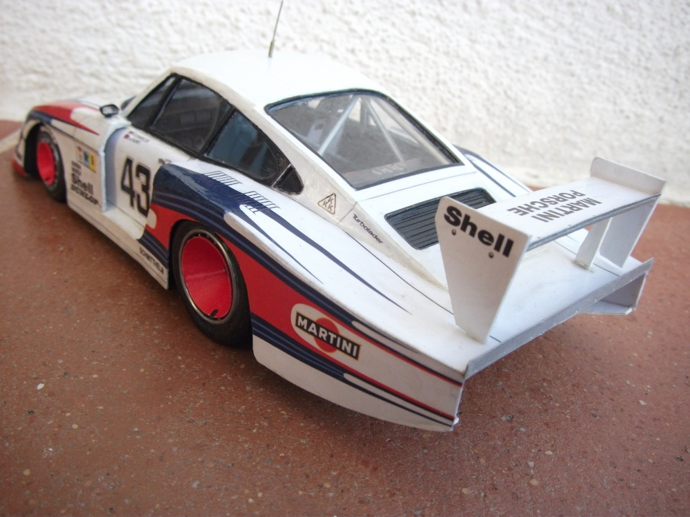 Porsche 935/78 _Moby Dick_ , M. Schurti-R. Stommelen, Le Mans 1978 (Plná velikost v novém okně) Porsche 935/78 _Moby Dick_ , M. Schurti-R. Stommelen, Le Mans 1978