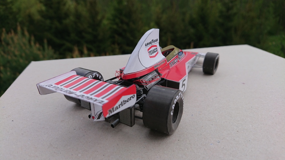 Mclaren M23 Emerson Fittipaldi (Plná velikost v novém okně) Mclaren M23 Emerson Fittipaldi