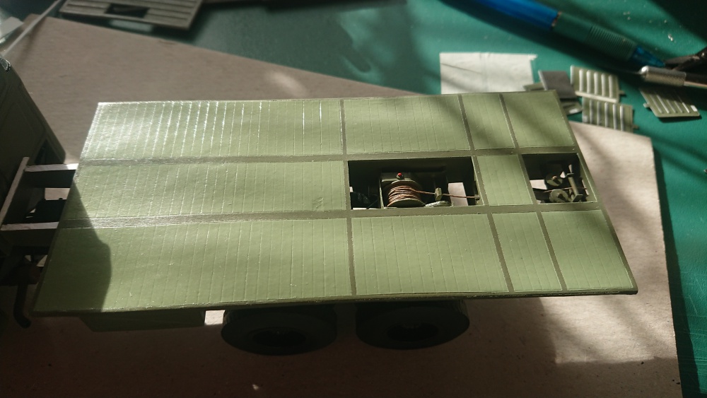 371573