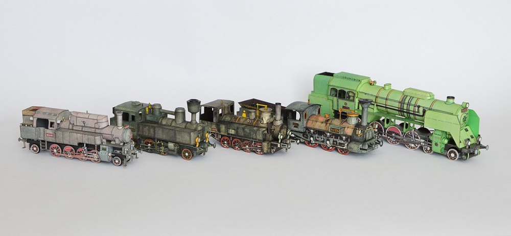 370598