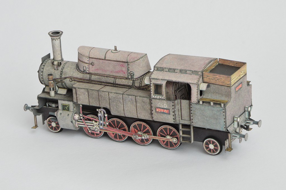 370599