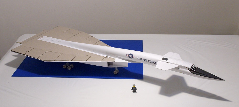North American XB-70 Valkyrie (Plná velikost v novém okně) North American XB-70 Valkyrie