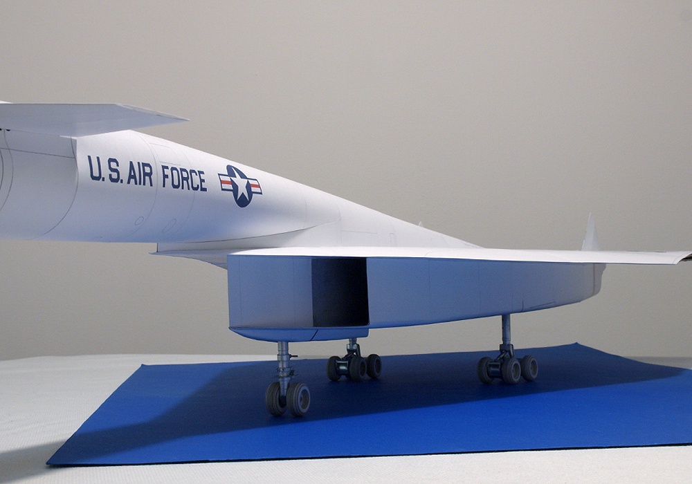 North American XB-70 Valkyrie (Plná velikost v novém okně) North American XB-70 Valkyrie