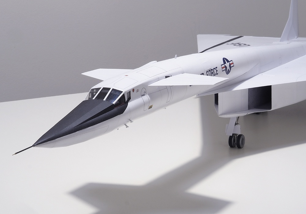 North American XB-70 Valkyrie (Plná velikost v novém okně) North American XB-70 Valkyrie