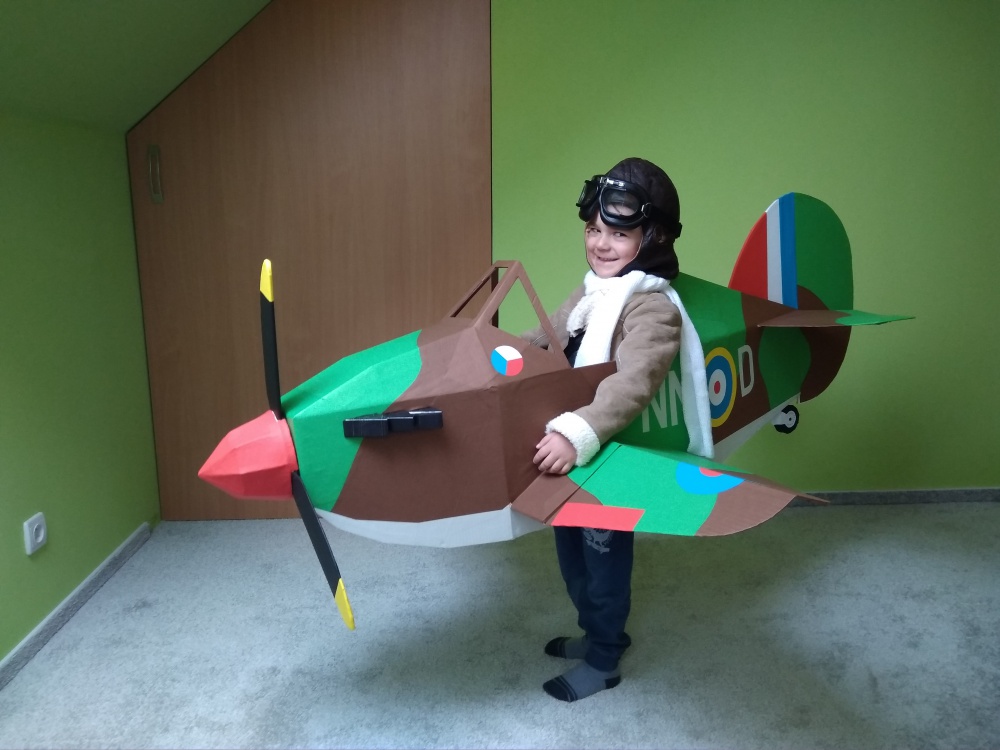 Hurricane costume (Plná velikost v novém okně) Hurricane costume