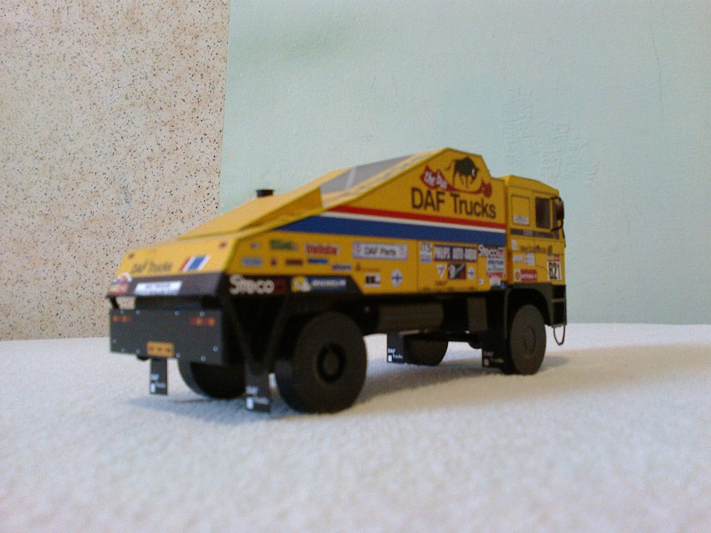 Daf FAV 3300 The Bull Dakar 1985 1:53 (Plná velikost v novém okně) Daf FAV 3300 The Bull Dakar 1985 1:53