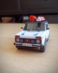 Lada 4x4 Niva N�v�t�vn�ci 1:32