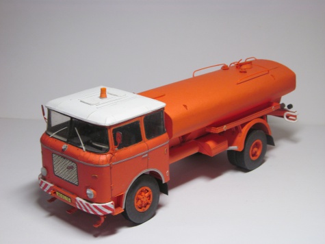 � 706 RTH AKV-8