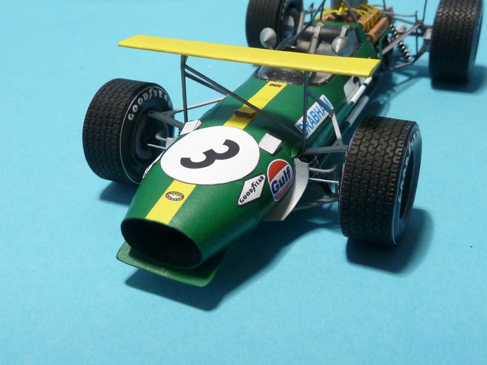 371961