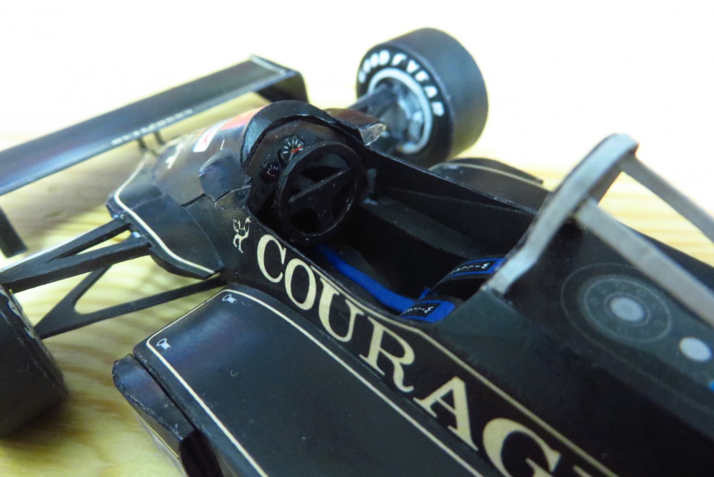Lotus 87; British GP 1981; Elio de Angelis (Plná velikost v novém okně) Lotus 87; British GP 1981; Elio de Angelis