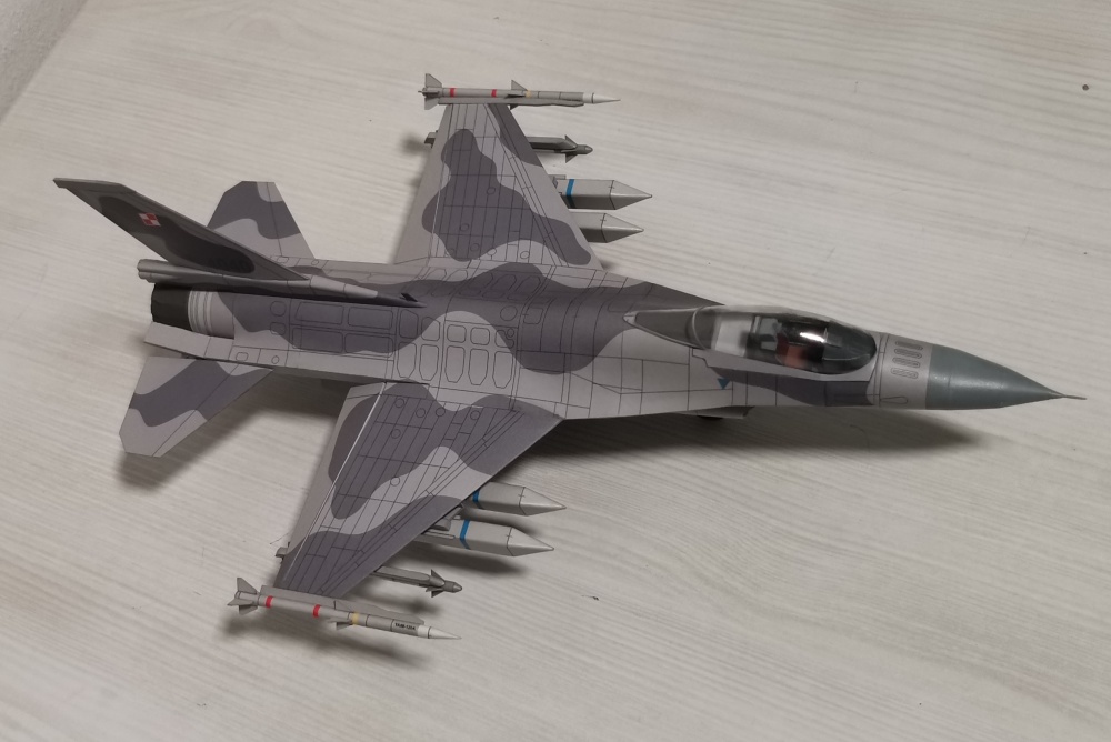 F-16C block 52+ (Plná velikost v novém okně) F-16C block 52+