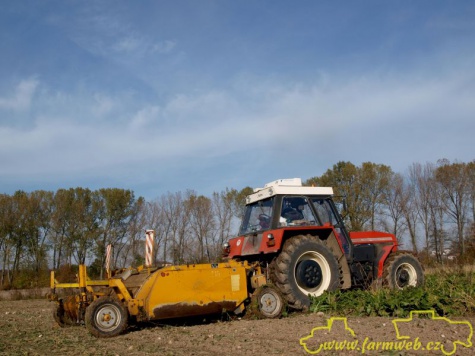 Zetor Crystal 12045 + otočené řízení (vlastní úprava) Zetor Crystal 12045 + otočené řízení (vlastní úprava)