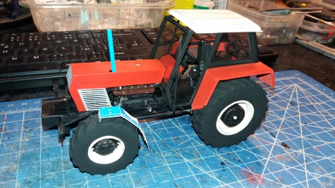 Zetor Crystal 12045 + otočené řízení (vlastní úprava) Zetor Crystal 12045 + otočené řízení (vlastní úprava)