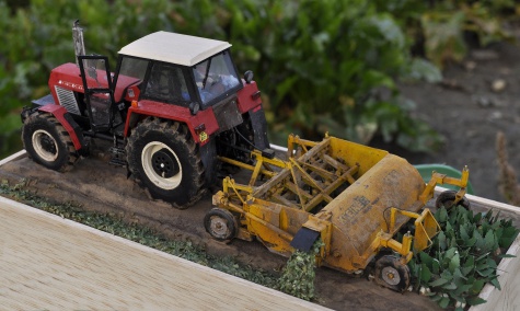 Zetor Crystal 12045 + otočené řízení (vlastní úprava) Zetor Crystal 12045 + otočené řízení (vlastní úprava)