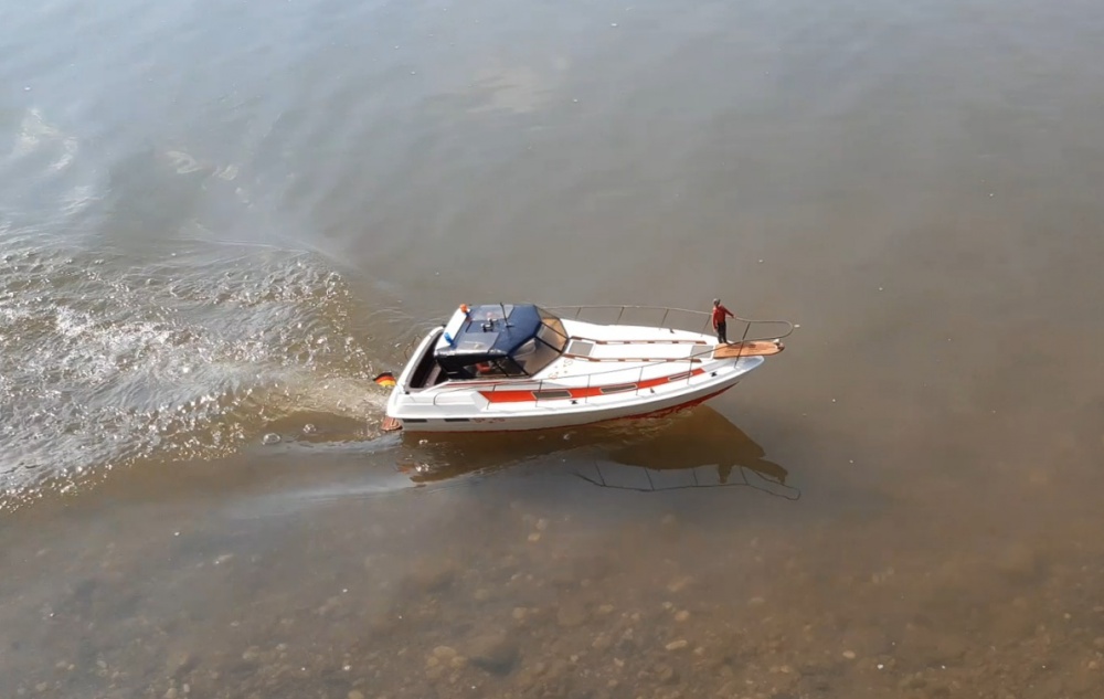 Silver Shark a další lodě (Plná velikost v novém okně) Silver Shark a další lodě