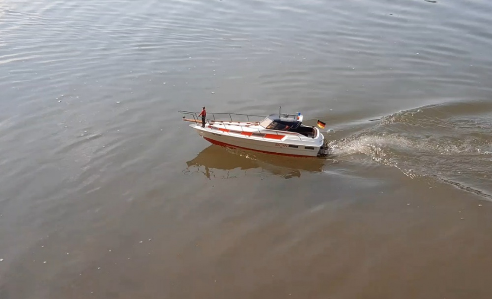 Silver Shark a další lodě (Plná velikost v novém okně) Silver Shark a další lodě
