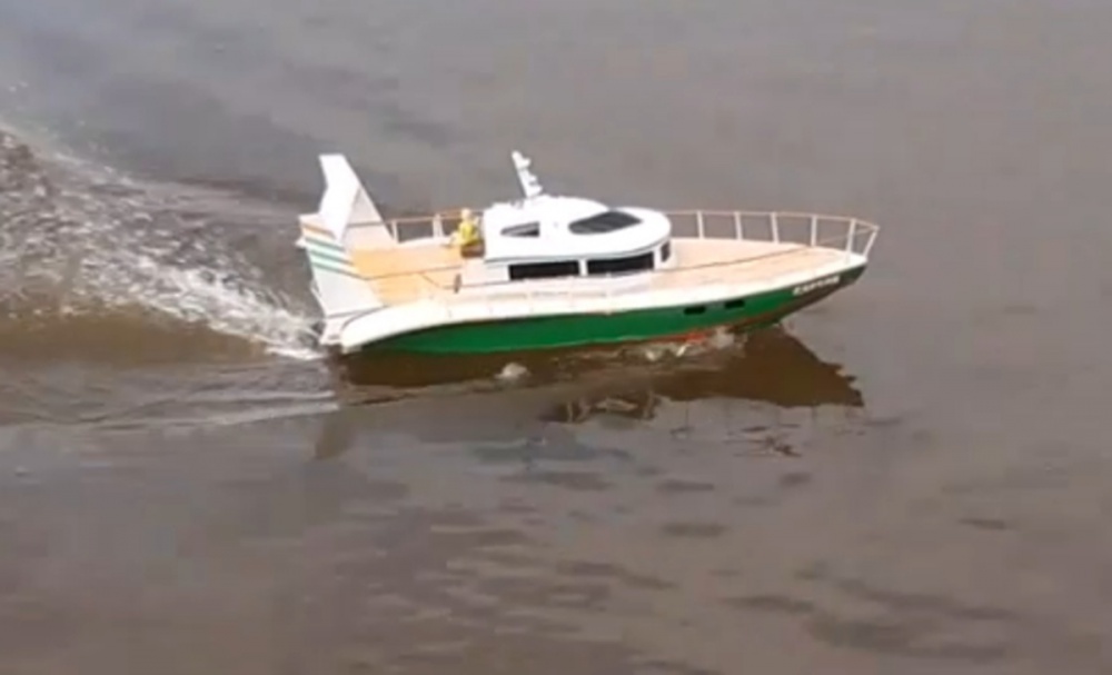 Silver Shark a další lodě (Plná velikost v novém okně) Silver Shark a další lodě