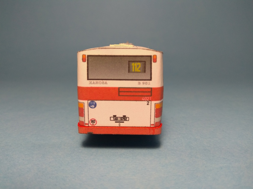 371927