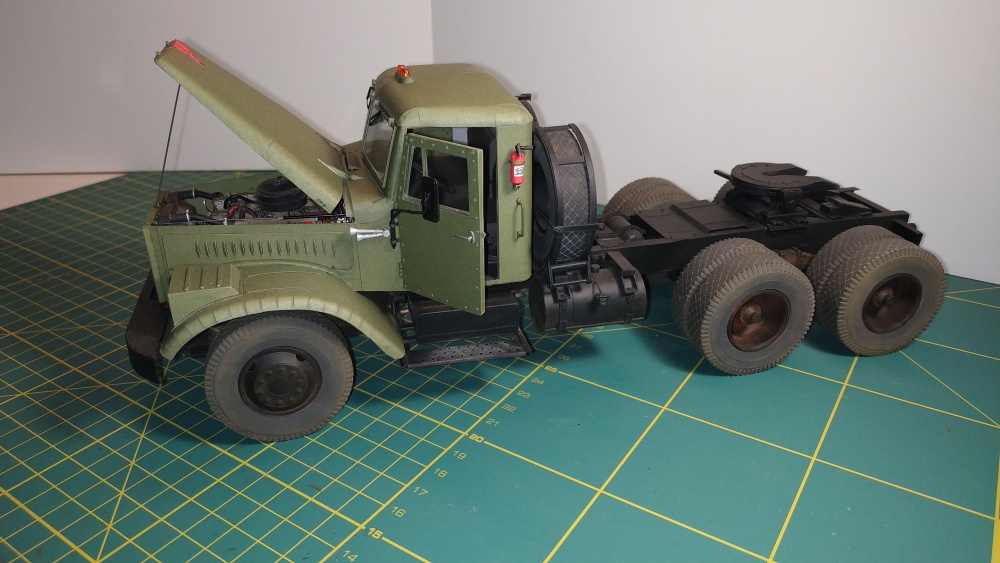 428051