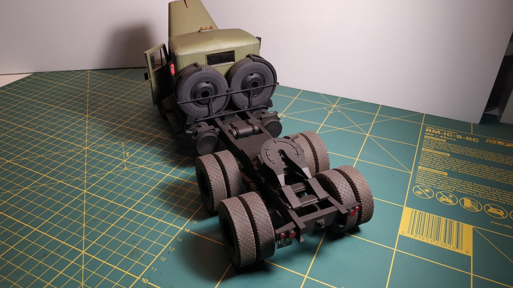 428054