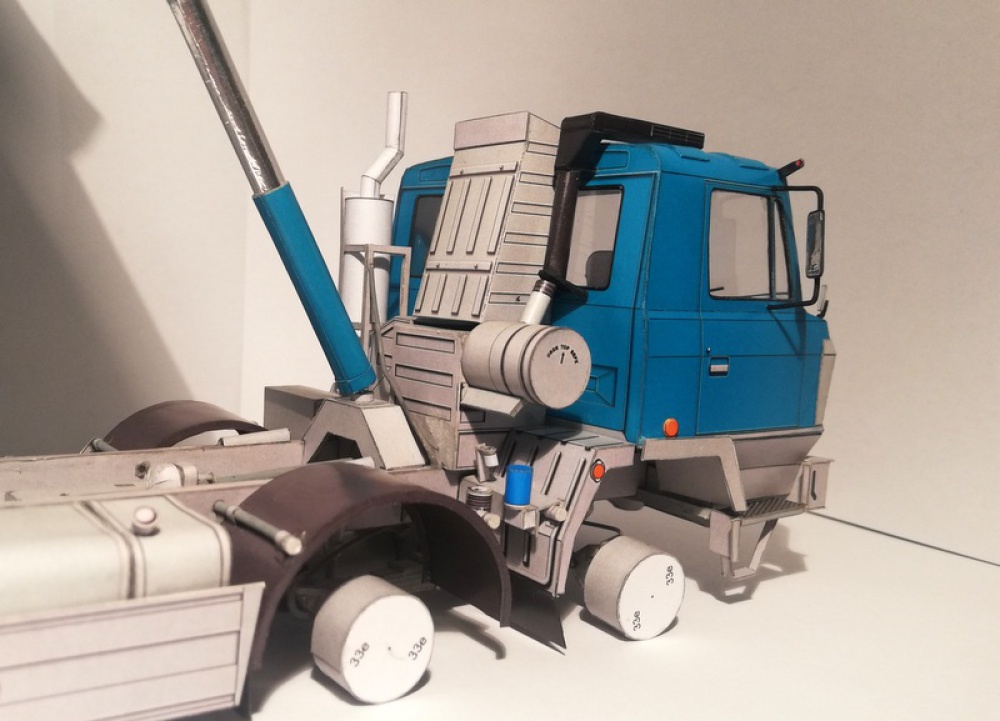 373403