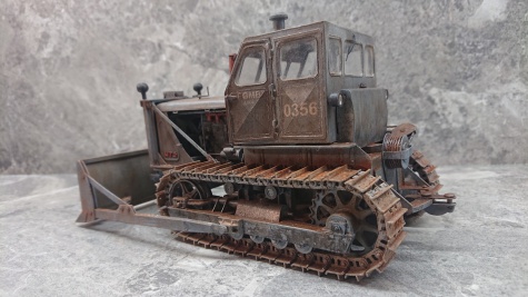 Staliniec T-100 / GPM / 1:25 Staliniec T-100 / GPM / 1:25