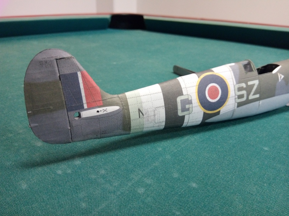 Spitfire LF.IX (Plná velikost v novém okně) Spitfire LF.IX