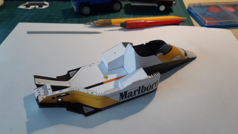 McLaren MP 4-2C