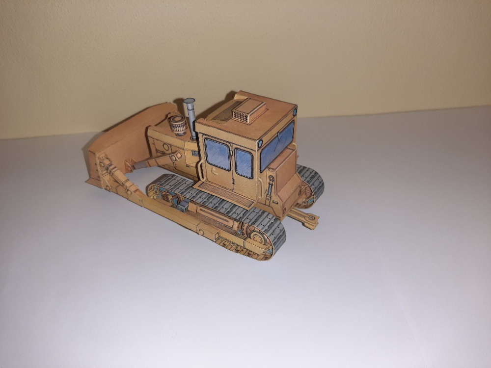 DOZER T100M (Plná velikost v novém okně) DOZER T100M