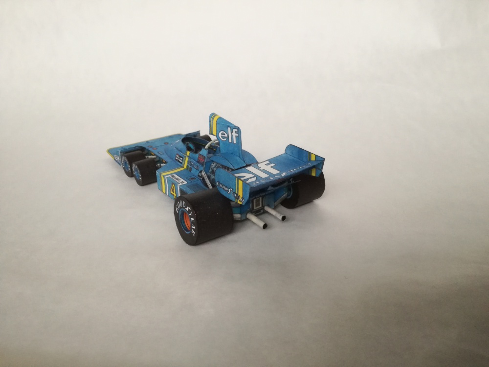 376218