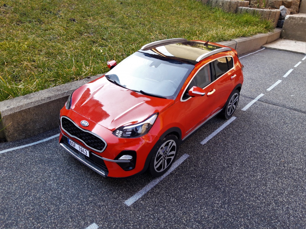 Kia Sportage (Plná velikost v novém okně) Kia Sportage