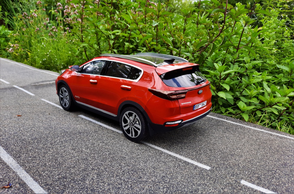 Kia Sportage (Plná velikost v novém okně) Kia Sportage