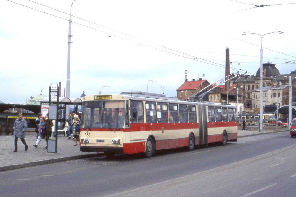 377073