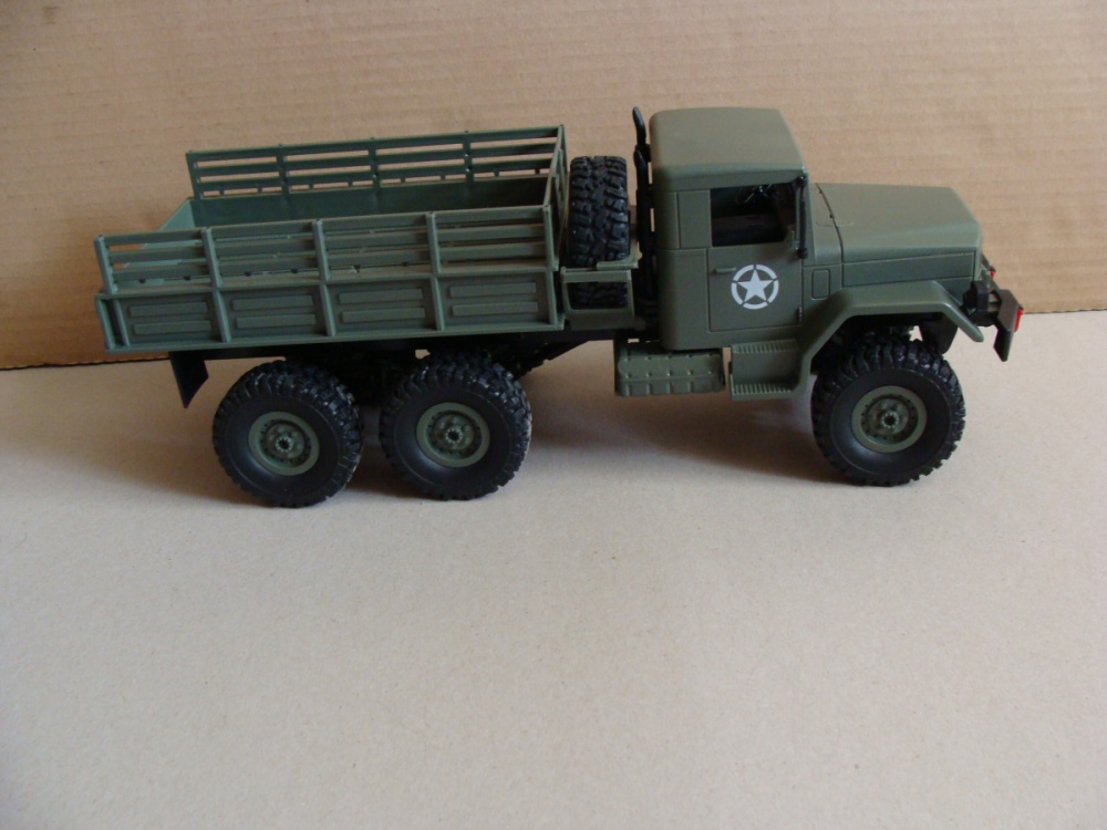 REO M35 truck a dalí RC auta (Plná velikost v novém okně) REO M35 truck a dalí RC auta